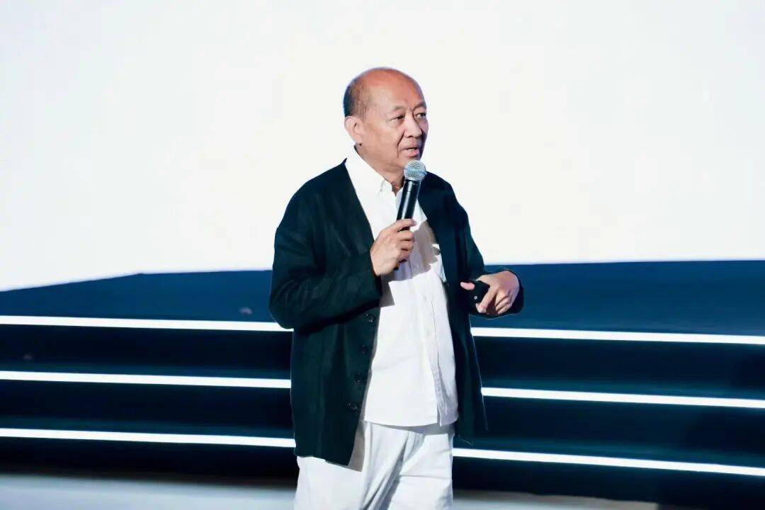 25中国家具设计金点奖全场最佳诞生k8凯发网站历经12小时激辩20(图5)